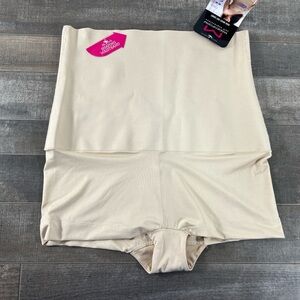 NEW Maidenform High Waist Boy Short Shapewear